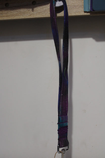 15.5" Purple & Blue Galaxy Traffic Lead